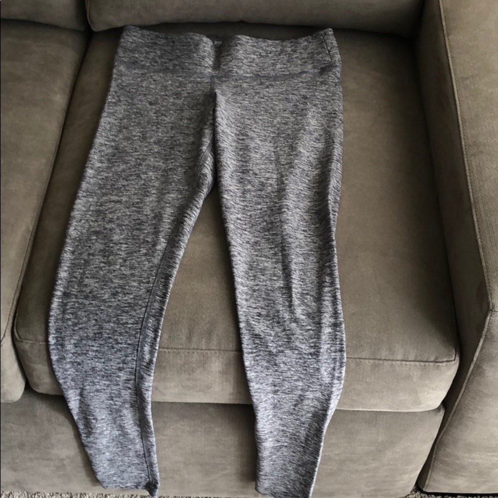 Victoria’s Secret pink yoga leggings